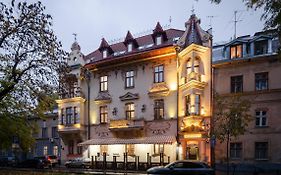 肖邦酒店 利沃夫 Exterior photo